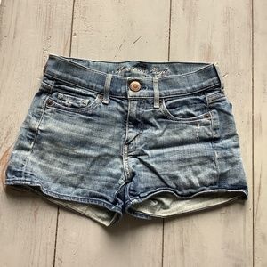 American Eagle High Waisted Denim Shorts Size 00